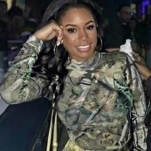 Meet your Posher, Victoria